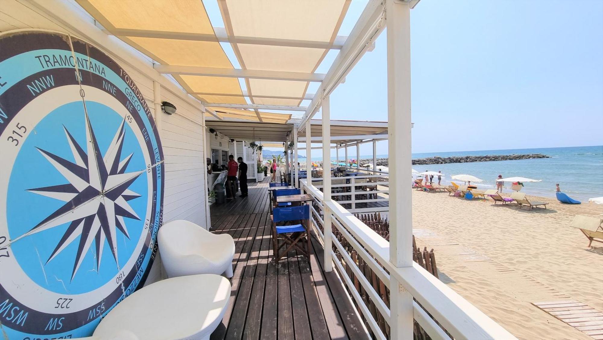 Villa Cecilia Sul Lago Fronte Mare Sperlonga Kültér fotó